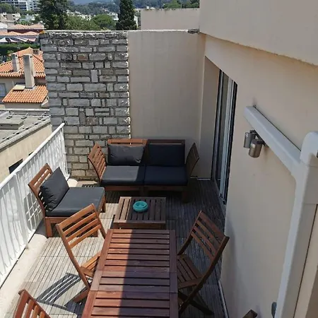 Ravissant Deux Pieces Plein Centre Avec Terrasse Lägenhet